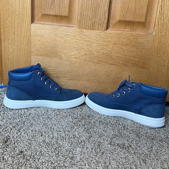 Timberlands - Picture 4 of 8